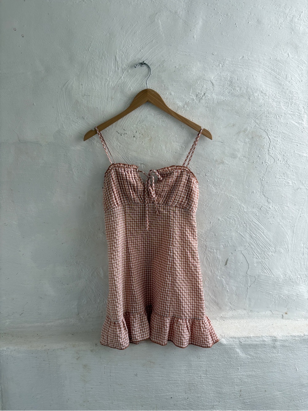 LA Hearts Tie Front Pleated Mini Dress - Picture 5 of 10